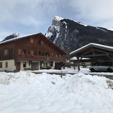 Particulier Loue 2 Appartements Communicants Dans Chalet A Samoens Jusqu A 16 Couchages 外观 照片